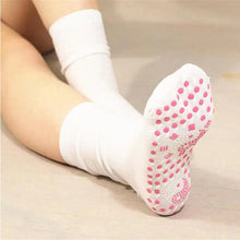 Load image into Gallery viewer, Unisex Self-heating Magnetic Socks  Self-warming Comfortable Winter Warm Massage Soft Pain Relieve Socks
