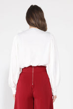 Load image into Gallery viewer, V-Neck Long Sleeve Ruffle Detailed Crop Top
