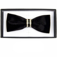 Load image into Gallery viewer, Vittorio Farina Velvet Bow Tie
