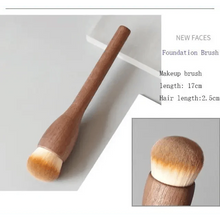 Load image into Gallery viewer, Vintage Style 1Pcs European Wood Handle Makeup Brush High Quality Loose Powder Brush Foundation Brush Super Soft Theatre Makeup
