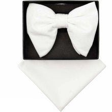 Load image into Gallery viewer, Vittorio Farina Velvet Edwardian Bow Tie &amp; Pocket Square
