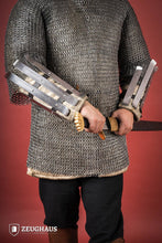 Load image into Gallery viewer, Viking Bracers 1,6mm Polished
