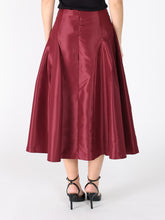 Load image into Gallery viewer, Wide Width Skirt with Back Zipper
