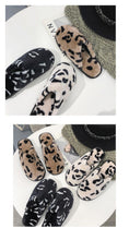 Load image into Gallery viewer, Winter Cotton Slippers Women Leopard Shoes Fashion Fur Slides For Home Comfort Warm Womens Slippers Non-slip Fuzzy House Memory Foam Slippers Furry Fur Lined Bedroom Slippers
