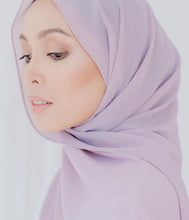 Load image into Gallery viewer, Winter Fashion Long Solid Color Soft Muslim Bubble Chiffon Hijab Scarf Shawls Hijab Elegant Scarf Wrap Lightweight Islamic Head Wear Escharpe Shawls Headband Wraps Lightweight Head Scarves Ladies Hijabs For  Women
