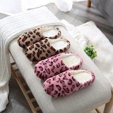 Load image into Gallery viewer, Winter Home Slippers Women Cotton Shoes Soft Plush Indoor Slippers Shoes For Women Men Couple Warm Fur Slippers Cute Comfy Fuzzy Knitted Memory Foam Slip On House Slippers
