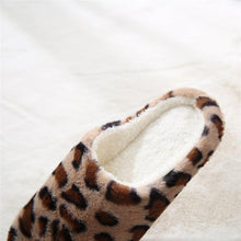 Load image into Gallery viewer, Winter Home Slippers Women Cotton Shoes Soft Plush Indoor Slippers Shoes For Women Men Couple Warm Fur Slippers Cute Comfy Fuzzy Knitted Memory Foam Slip On House Slippers
