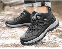 Load image into Gallery viewer, Winter Men's Boots Warm Snow Boots High Quality Leather Waterproof Outdoor Men Hiking Boots Waterproof Non-Slip Trail Fur Lined Ankle Boots Leather Winter Shoes
