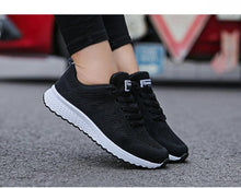 Load image into Gallery viewer, Women Casual Fashion Breathable Walking Mesh Flat Shoes White Sneakers Summer New Fashion Women's Vulcanized Running Sneakers Walking Tennis Shoes

