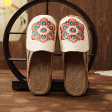Load image into Gallery viewer, Women Casual Linen Handmade Mules Flat Slippers Retro Vegan Summer Canvas Comfortable Espadrille New Women Shoes Slides Flat Summer Style Handmade Retro Slippers
