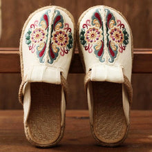 Load image into Gallery viewer, Women Casual Linen Handmade Mules Flat Slippers Retro Vegan Summer Canvas Comfortable Espadrille New Women Shoes Slides Flat Summer Style Handmade Retro Slippers
