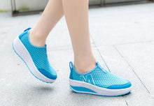Load image into Gallery viewer, Women Casual Sneakers Sport Fashion Height Increasing Woman Breathable Air Mesh Sneakers Platform Tennis Walking Sneakers Comfortable Lightweight Casual Fitness Shoes
