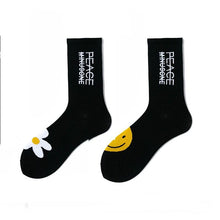 Load image into Gallery viewer, Women Korea Funny Socks Long Socks Black Cool Socks Harajuku GD Hip Hop Cotton Skateboard Socks Men New Trend Daisy Socks Men
