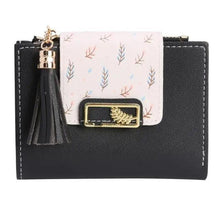 Load image into Gallery viewer, Women Pink PU Leather Short Wallet Trendy New Fashion  Vintage Mini Purses Cute Feather Design Wallets
