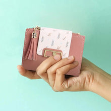 Load image into Gallery viewer, Women Pink PU Leather Short Wallet Trendy New Fashion  Vintage Mini Purses Cute Feather Design Wallets
