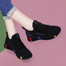 Load image into Gallery viewer, Women's Breathable Non-slip Platform Fashion Autumn New Casual Running Shoes Black Sneakers Lightweight Mesh Tennis Sneaker Fashion Athletic Walking Shoes
