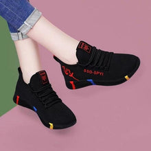 Load image into Gallery viewer, Women's Breathable Non-slip Platform Fashion Autumn New Casual Running Shoes Black Sneakers Lightweight Mesh Tennis Sneaker Fashion Athletic Walking Shoes
