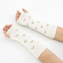 Load image into Gallery viewer, Women Vintage Gloves Hand Warmer Winter Gloves Women Arm Heart Mitten Warm Fingerless Gloves

