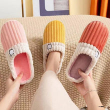 Load image into Gallery viewer, Women Winter Warm Fur Slippers Mens House Shoes Comfort Flat Heel Home Indoor Bedroom Warm Soft Cozy Fleece Lining House Slippers Memory Foam Slippers Winter Bedroom Shoes
