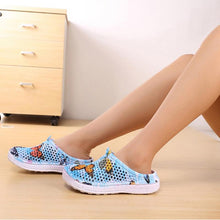 Load image into Gallery viewer, Womens Casual Clogs Breathable Beach Sandals Slippers Summer Slip On Women Flip Flops Home Shoes Breathable Water Shoes Beach Sandals Lightweight Slip-On Clogs
