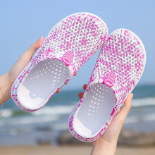 Load image into Gallery viewer, Womens Casual Clogs Breathable Beach Sandals Valentine Slippers Summer Slip On Women Flip Flops Shoes Sandals Quick Drying Slippers Walking Lightweight Rain Beach Summer Pool Water Shoes
