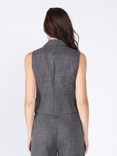 Load image into Gallery viewer, Woven fabric button open vest
