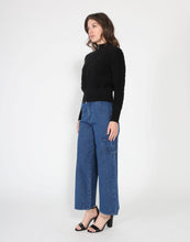 Load image into Gallery viewer, Zip up long sleeve textured jacket
