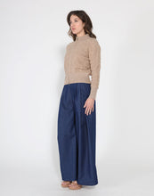 Load image into Gallery viewer, Zip up long sleeve textured jacket
