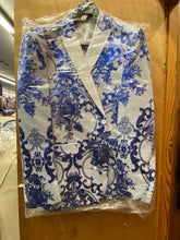 Load image into Gallery viewer, Cielo Blue/white Blazer
