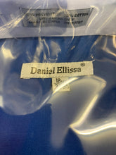 Load image into Gallery viewer, Daniel Ellissa DS3825P2 Royal Blue French Cuff Men’s Dress Shirt
