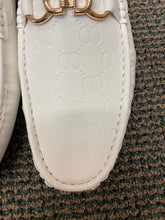 Load image into Gallery viewer, Terroni Italian Design White Men&#39;s Slip-on Dress/Driver Shoes w/Ferragamo Buckle
