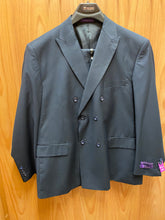 Load image into Gallery viewer, Vinci Navy Double Breasted 2-Piece Suit 46S
