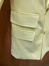 Load image into Gallery viewer, Moda Color Light Lemon Slim Fit European Double Breasted Suit with Gold Buttons
