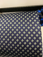 Load image into Gallery viewer, Endless Knot Gift Box
