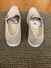 Load image into Gallery viewer, Stacy Adams Caspian Cement dress shoes
