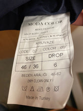 Load image into Gallery viewer, Moda Color Navy Blue Slim Fit European Double Breasted Suit with Gold Buttons
