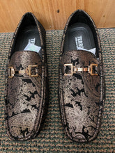 Load image into Gallery viewer, Terroni Italian Design Gold Paisley Print Men&#39;s Slip-on Dress/Driver Shoe 8.5-13
