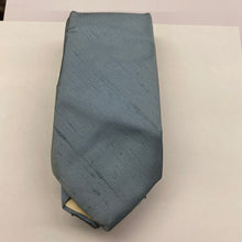 Load image into Gallery viewer, 100% silk made in USA 🇺🇸 Tie
