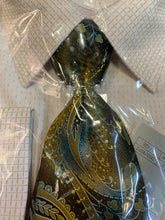 Load image into Gallery viewer, Daniel Ellissa DS3792P2 Beige Dress Shirt
