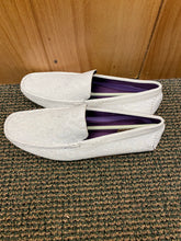 Load image into Gallery viewer, After Midnite White Paisley Smoking Driver Slip-on Shoes Sizes 8-13 Style Number 6913
