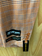 Load image into Gallery viewer, Stacy Adams Brick Checkered 3-piece suit 44R
