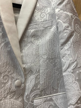 Load image into Gallery viewer, Cielo White Paisley/Floral Jacquard Print 1-Button Blazer
