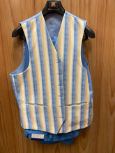 Load image into Gallery viewer, Giorgio Brutini Blue multi 3-piece suit 44R
