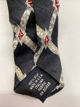 Load image into Gallery viewer, 100% silk made in USA 🇺🇸 Tie
