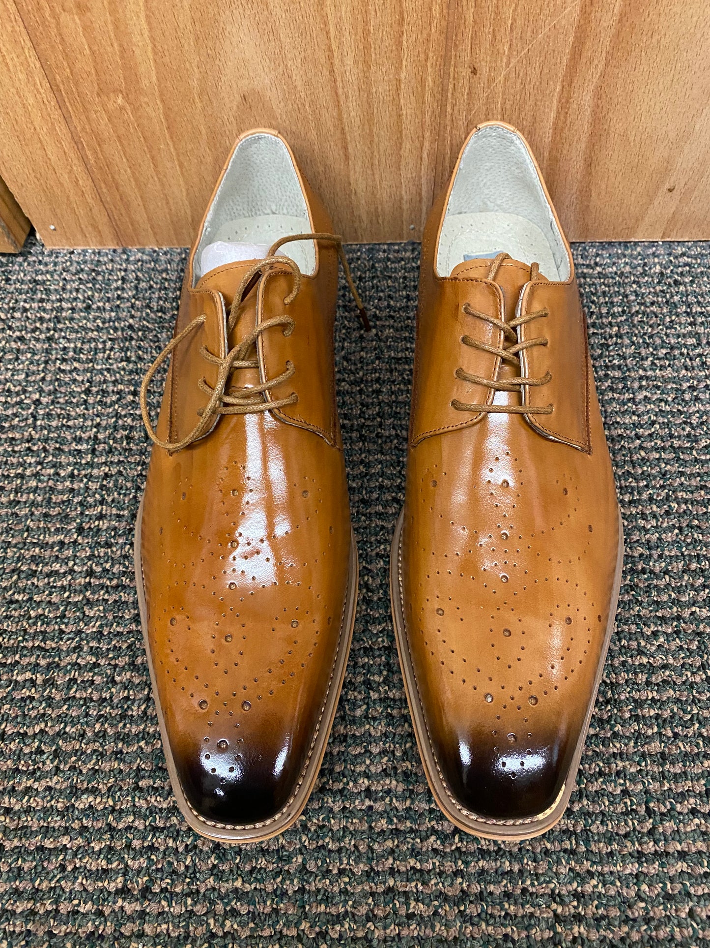 Giovanni Joel Tan Leather Hand-made Lace-up Dress Shoes