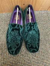 Load image into Gallery viewer, After Midnite Green Paisley Slip-on Men&#39;s Dress/Prom Shoes Sizes 7-13 Style 6913
