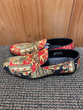 Load image into Gallery viewer, Successos Red Versace Print Mens Dress Shoes Sizes 8-13
