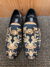 Load image into Gallery viewer, Successos Black Versace Print Shoes
