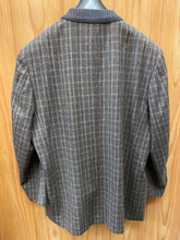 Load image into Gallery viewer, Venezzi Beige Checkered Blazer 4X and 5X
