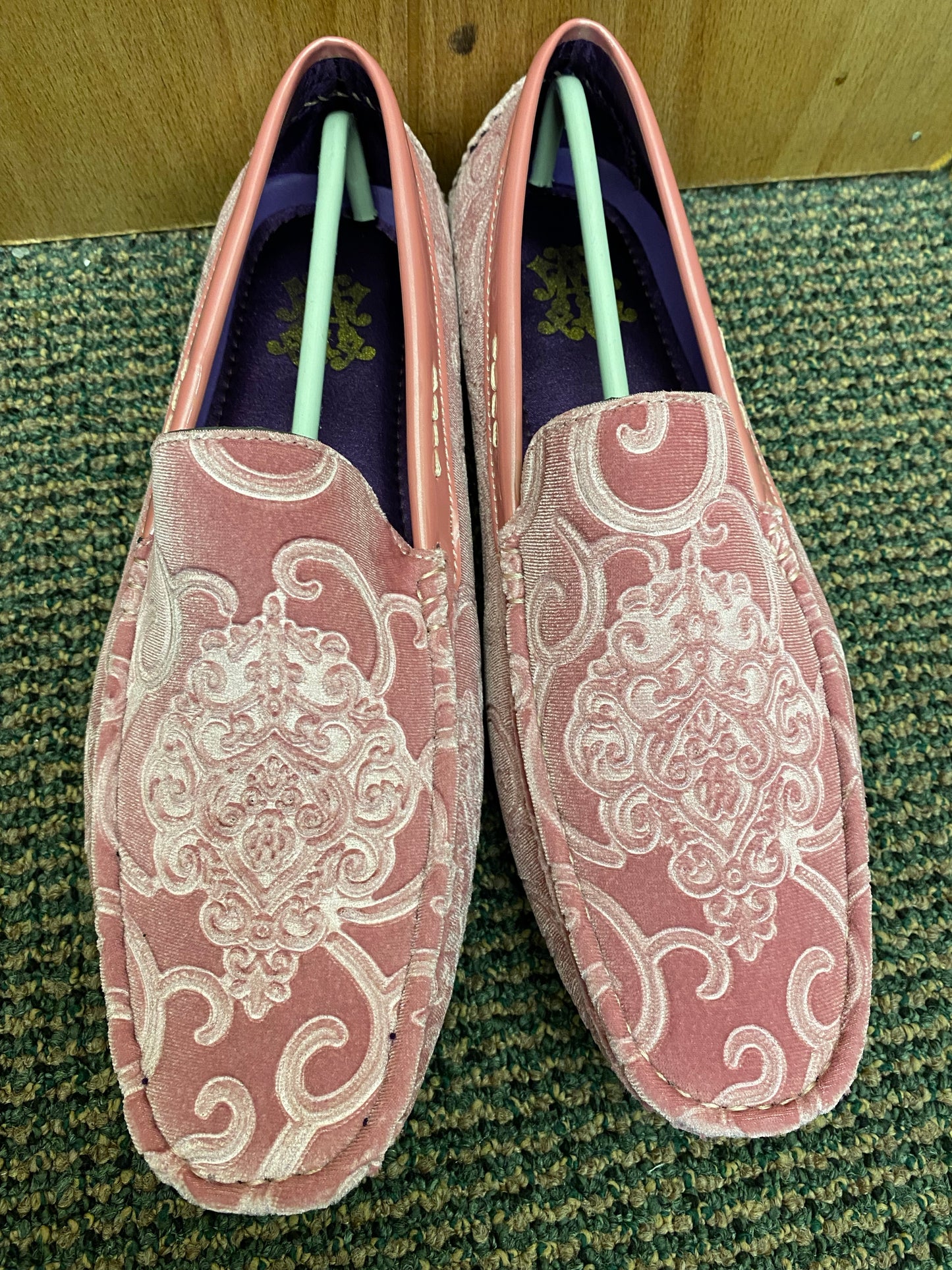 After Midnite Light Pink Paisley Smoking Driver Slip-on Shoes Sizes 8-13 Style Number 6913